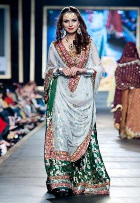 hsy lehenga designs