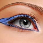 Fashion make-up - Blue arrow