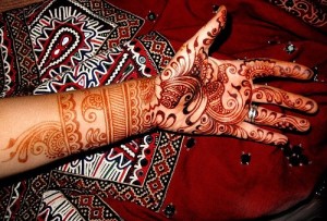 New-Arabic-Mehndi-Designs-2011-For-Hands