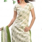 Pakistani-Shalwar-Kameez-Designs-For-Desi-Girls