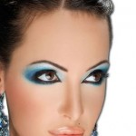 applying-eye-makeup
