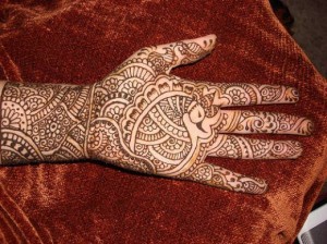 henna-mehndi-designs-for-hands