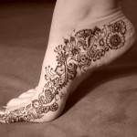 Simple mehndi for foot