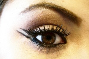 Makeup Application Tips on Eyeliner Application Styles   Eye Makeup Tips   Latest Asian Fashions