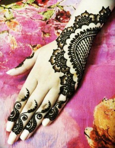 Eid Mehndi Designs 2012 | Mehdni for Girls