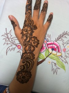 Latest Arabic Mehndi Designs 2012 for Hands