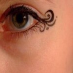 Spiral curve eyelinear style.