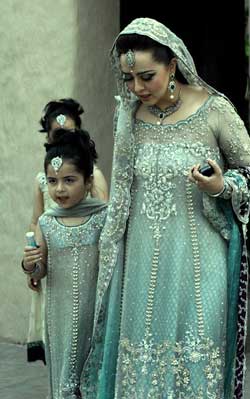 engagement ka dress