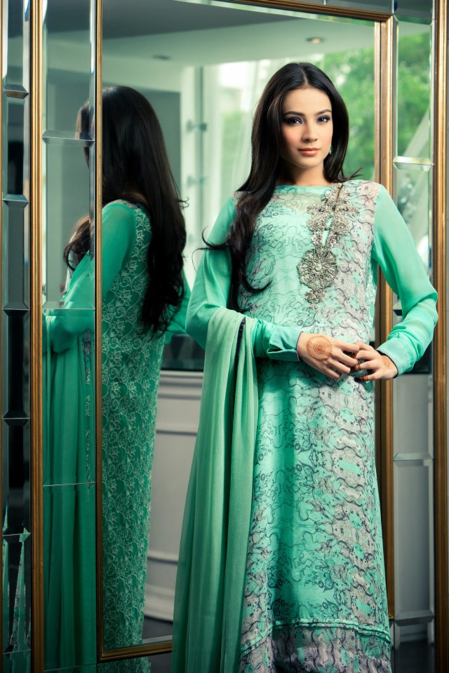 [Image: Pakistani-party-wear-formal-dress.jpg]