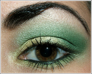 Emerald green makeup trends 2013