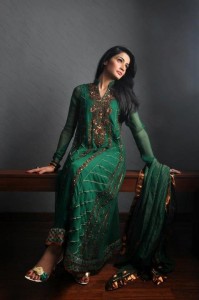 Emerald green pakistani dress 2013