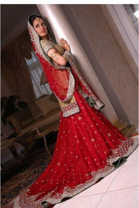 bridal tail lehenga