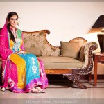 Mehndi dresses for brides