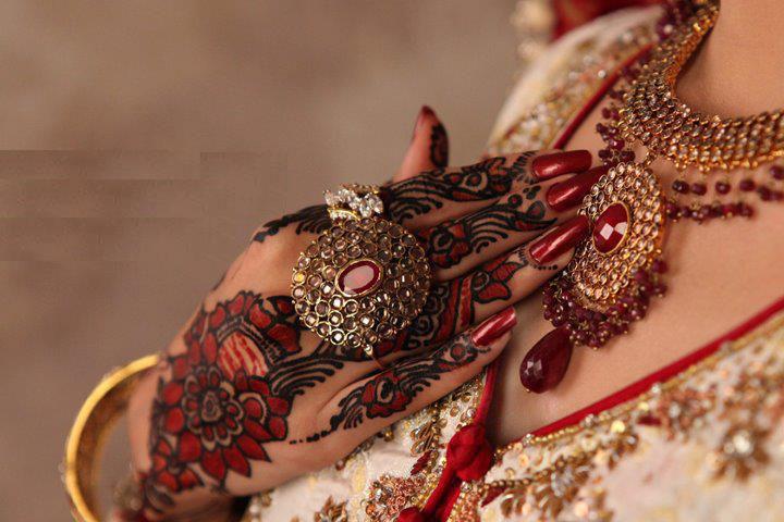 Bridal mehndi designs pictures