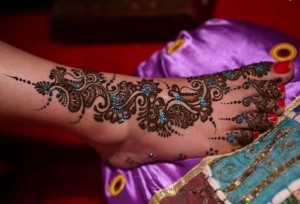 Bridal mehndi for feet