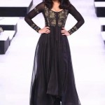 designers maxi style dresses in pakistan