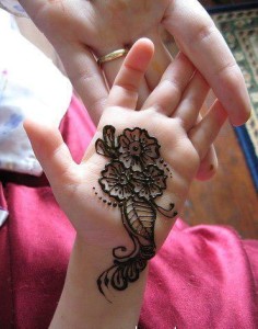 Floral mehndi designs for kids