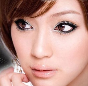 Round eyes makeup 2013