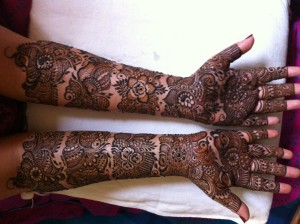 Pakistani bridal mehndi designs