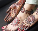 Glitter mehndi design