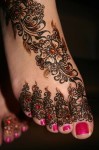 beautiful mehndi for feet