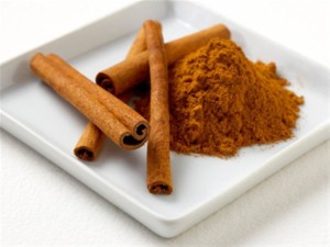 cinnamon mask for treating scars on face