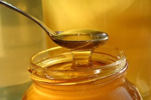 Honey for growing thicker eyebrows