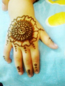 Kids mehndi designs for hands