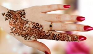 Free Mehndi for hands