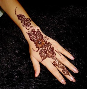 Butterfly floral mehndi patterns