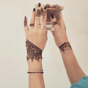 Women Fashion Mendhi