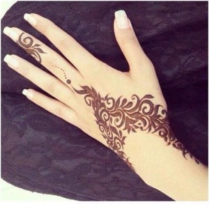 Easy Mehndi Designs for hands