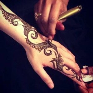 Cone mehndi designs for Eid