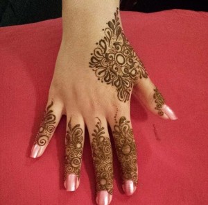 Basic Mehndi Designs for beginners