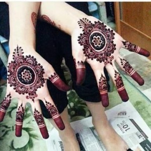 Tikiya Mehndi Design Style