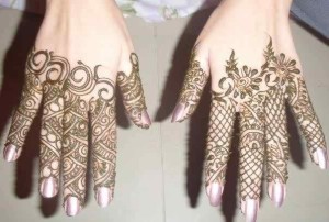 Cool Mehndi Deisgns for bridals