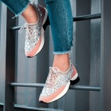 Women's Fashion Sneakers: A Guide to Finding the Perfect Fit